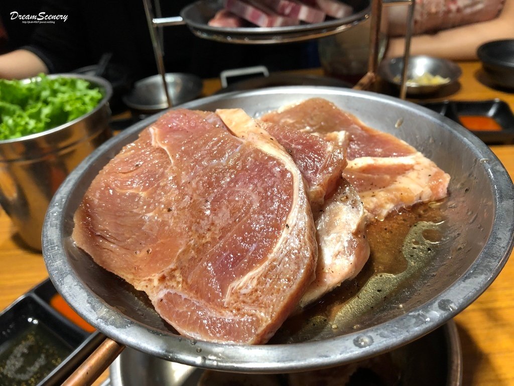 《肉倉》韓國烤肉吃到飽