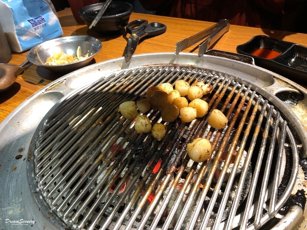 《肉倉》韓國烤肉吃到飽