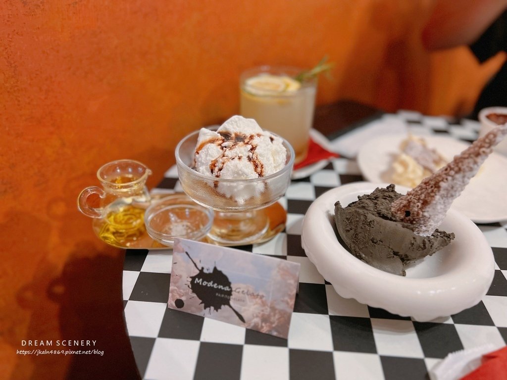 PAI PAI CANNOLI , PAIPITO GELATO