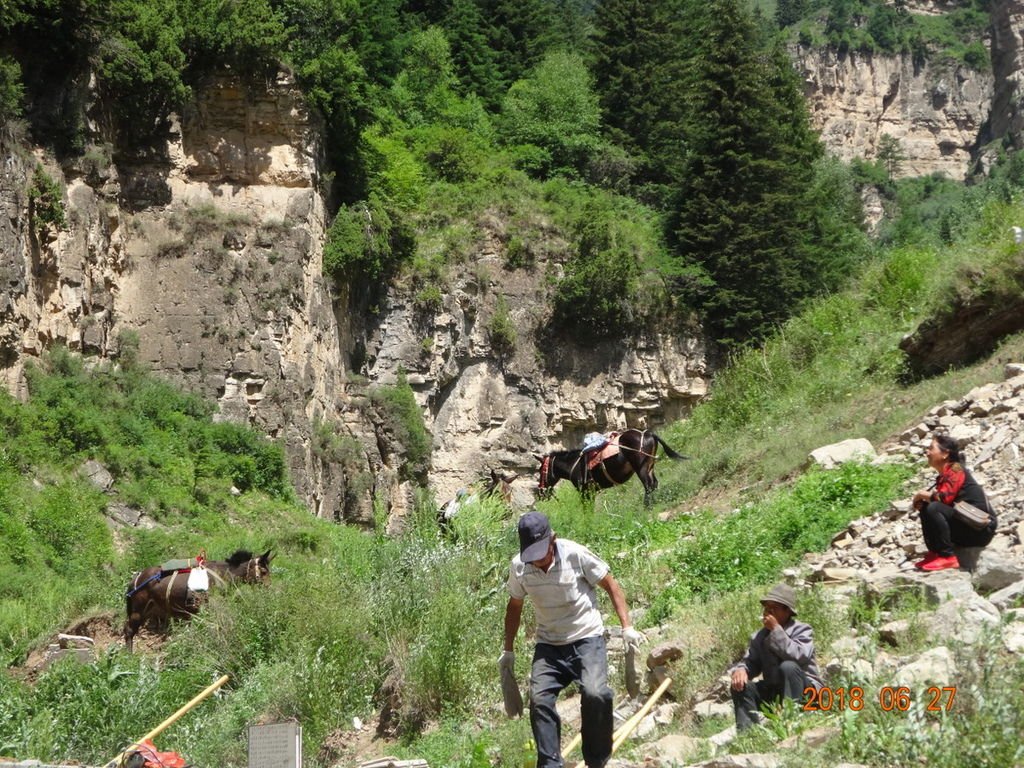 萬年冰洞     懸空棧道