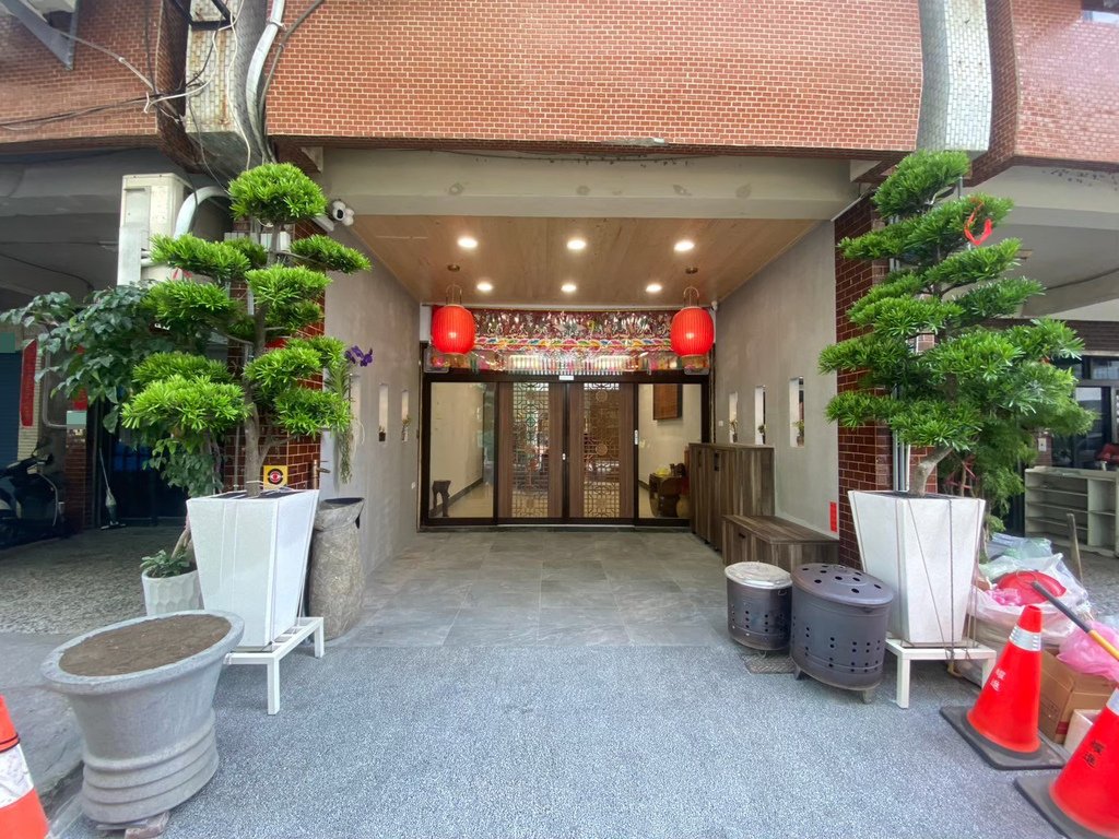 台南老屋局部翻新推薦│德恩室內設計│專業雙證照設計師│神明廳