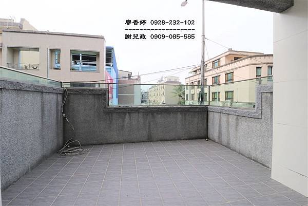台中大里 立新學區 臨路電梯透店 (17)廖香婷0928232102歡迎鑑賞.JPG