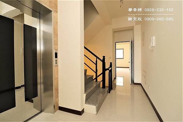 台中大里 立新學區 臨路電梯透店 (22)廖香婷0928232102歡迎鑑賞.JPG