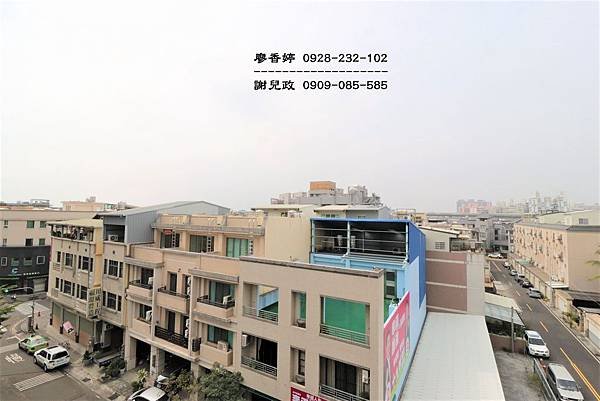 台中大里 立新學區 臨路電梯透店 (52)廖香婷0928232102歡迎鑑賞.JPG