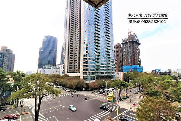 台中七期 興富發恆詠 超美景觀 超大空間 樹梢豪宅 (2)廖香婷0928232102歡迎鑑賞.JPG