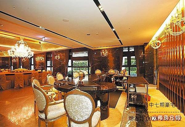 台中七期鋼骨新古典豪宅-親家雲硯-25(廖香婷0928-232102).jpg