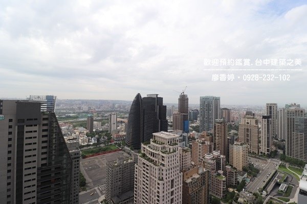 台中七期豪宅40.(親家雲硯公設)廖香婷0928-232102.JPG