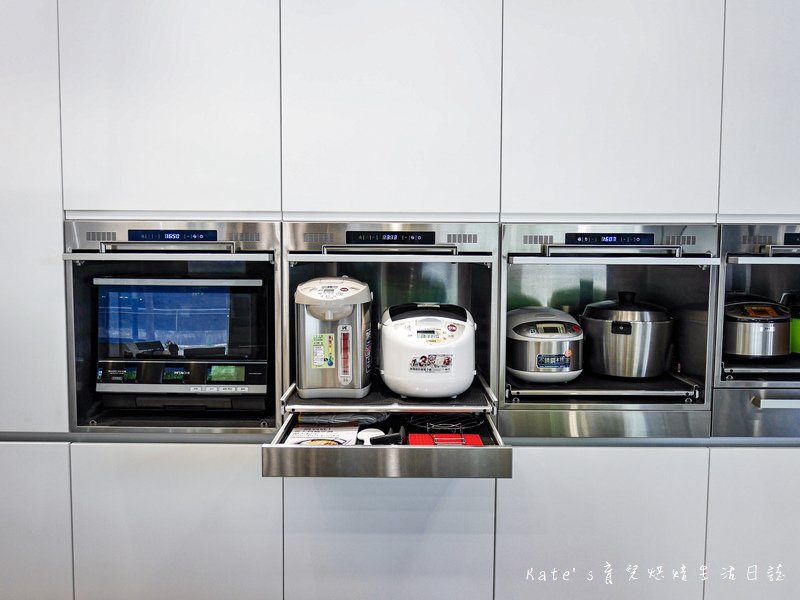 藍天廚飾BlueSky cooking style 廚房設備 排油煙機 烘碗機 炊飯器收納櫃11.jpg