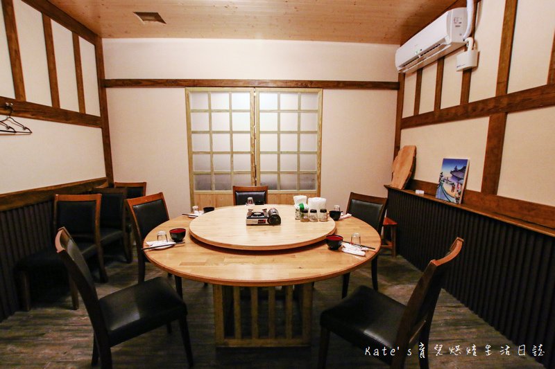 鬼斧燒烤屋 花蓮居酒屋 東大門美食 花蓮美食 花蓮日式料理推薦 花蓮好吃居酒屋 花蓮必吃推薦 鬼斧燒烤屋菜單 鬼斧燒烤屋包廂8.jpg