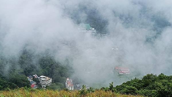 守得雲開見高樓