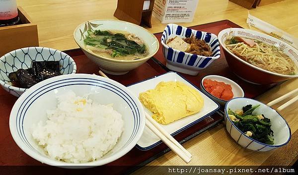 四條西洞院前的自助餐早飯