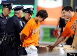 s-ORIOLES-FAN-ON-THE-FIELD-VIDEO-large.jpg