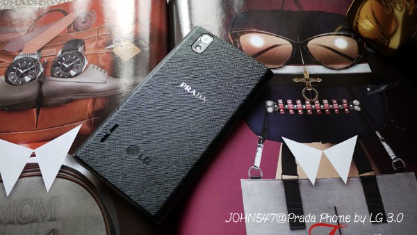 Prada Phone by LG 3.0 P940最時尚智慧手機A