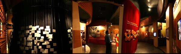 Rattanakosin Exhibition Hall 拉塔納科辛展覽館.jpg