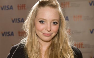 雲端情人 Portia Doubleday(Surrogate Date Isabella)