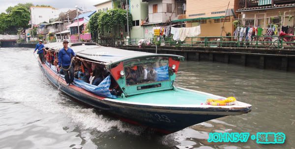 Khlong Saen Saep Express Boat 空盛桑運河快船.jpg