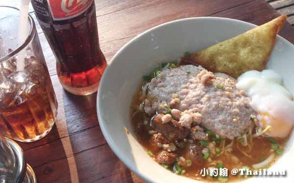 清邁一天花費多少錢吃飯Mince bounce pork and soft boil egg.jpg