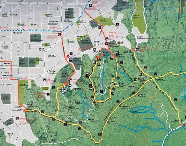 Elephant Mountain (Xiang Shan) Trail Hiking Taipei 101 Tower. MAP(S)