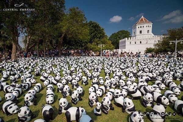 1600 Pandas+Santichai Prakan Public Park.jpg