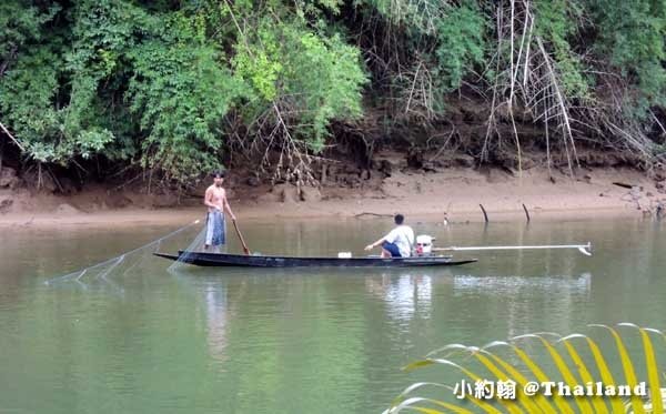 Floathouse River Kwai Resort fish.jpg