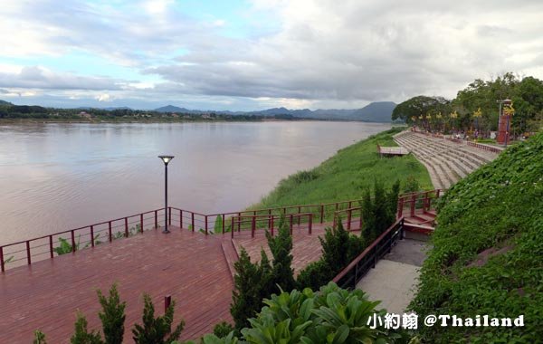 Chiang Khan Mekong River Public Park3.jpg