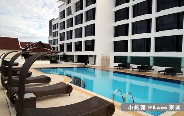 Lao Plaza Hotel寮國廣場飯店POOL2.jpg