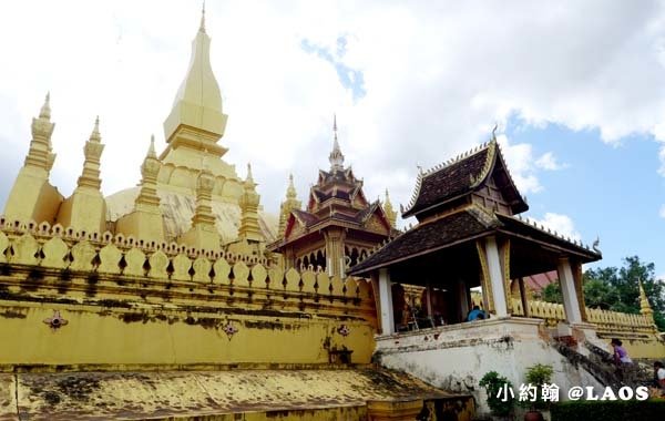 Pha That Luang Stupa Vientiane Laos塔鑾寺6.jpg