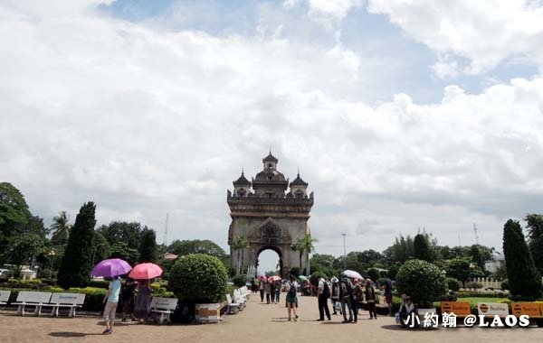 Patuxay Victory Monument Patuxai LAOS凱旋門3.jpg