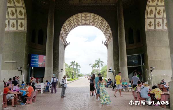 Patuxay Victory Monument Patuxai LAOS凱旋門13.jpg