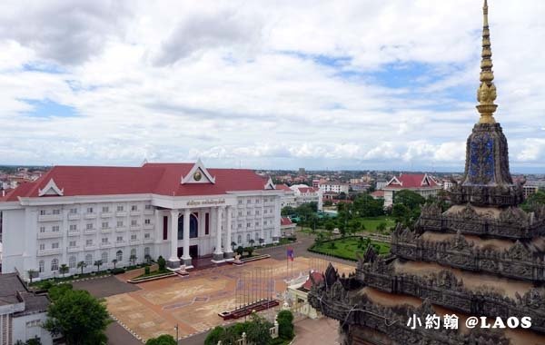 Patuxay Victory Monument Patuxai LAOS凱旋1.jpg