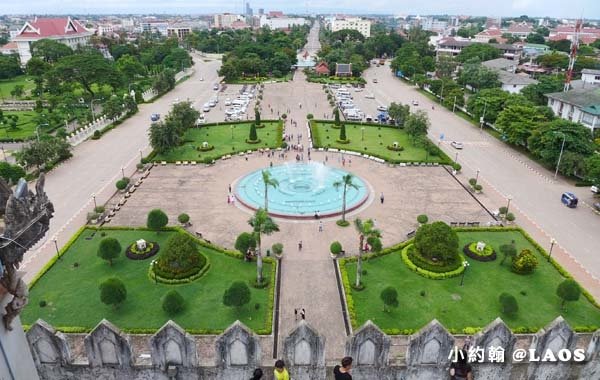 Patuxay Victory Monument Patuxai LAOS凱旋門22.jpg