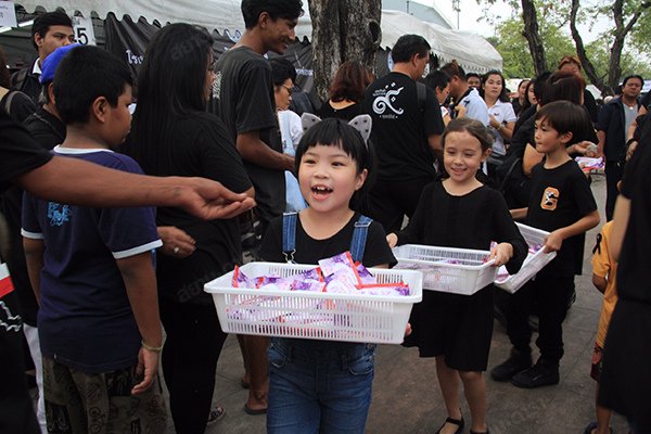 Grand Palace mourning for His Majesty King Bhumibol Adulyadej3.jpg