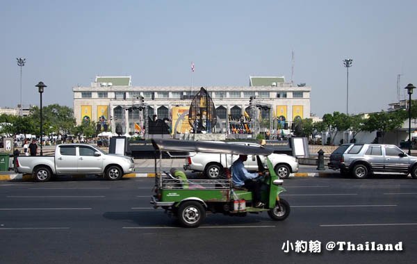 Bangkok Metropolitan Administration City Hall.jpg