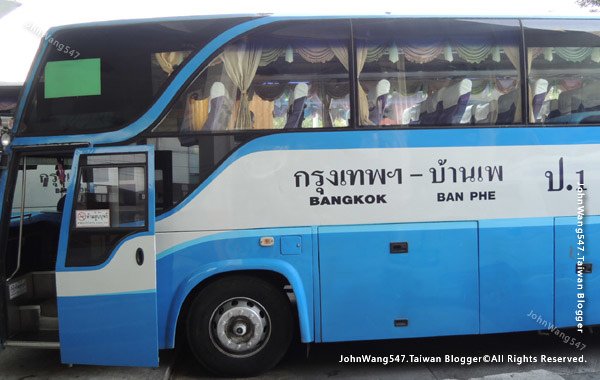 Ekkamai Bus-Banphe(Rayong)Koh Samed Bus.jpg