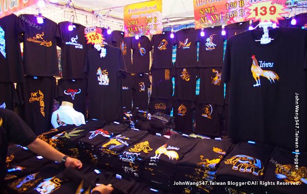 Rayong Banphe night market.jpg