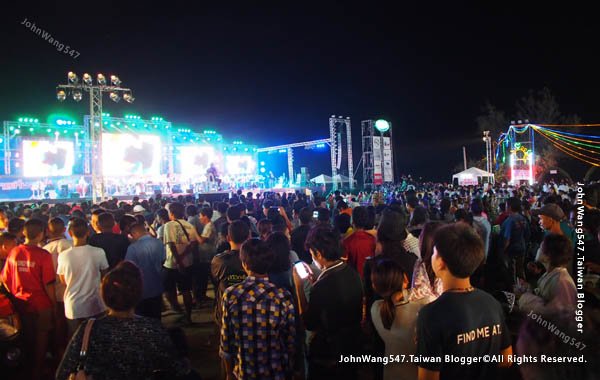 Rayong Banphe and Samed island annual festival concert.jpg