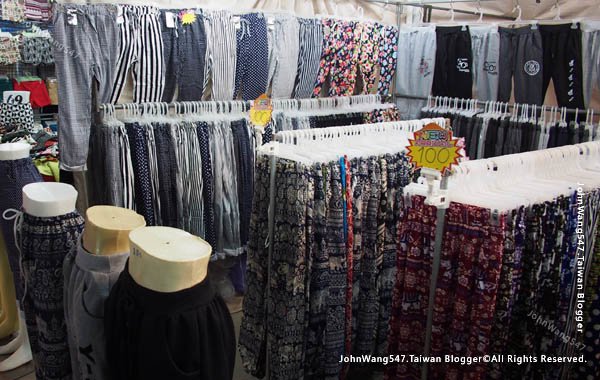 Rayong Banphe night market4.jpg