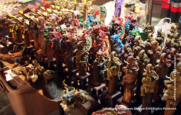 Chiang Mai Night Bazaar-Anusarn Market8.jpg