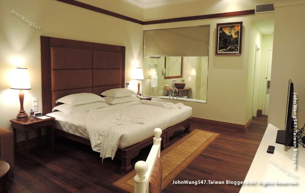 Sokha Siem Reap Resort Hotel Room2.jpg