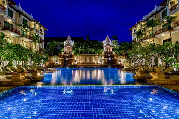 Sokha Angkor Resort pool1.jpg