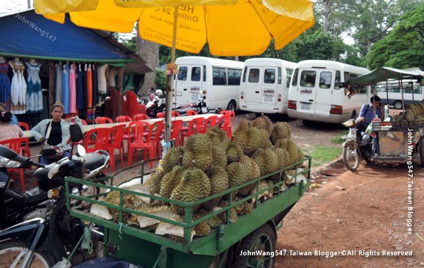 巴肯寺Phnom Bakheng巴肯山market.jpg