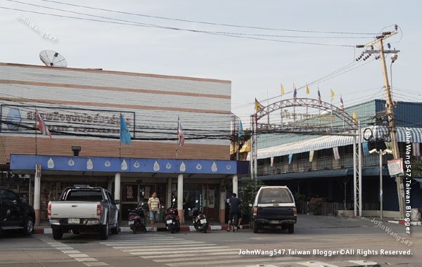 Sanpakij Supermarket.jpg