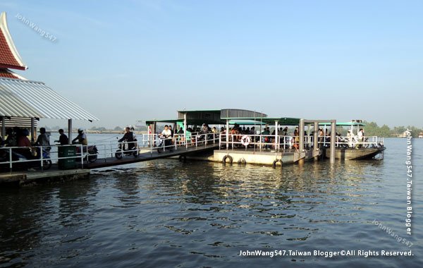 Sanphawut pier.jpg