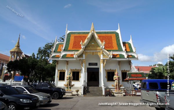 Wat Chai Mongkron Pattaya4.jpg