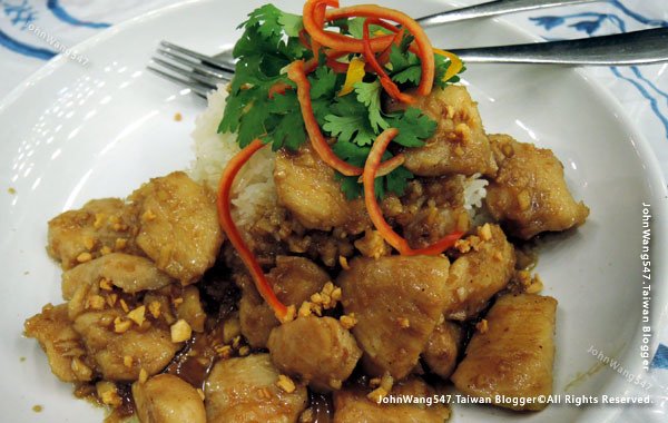 Let&apos;s Eat at Sea Pattaya pork rice.jpg