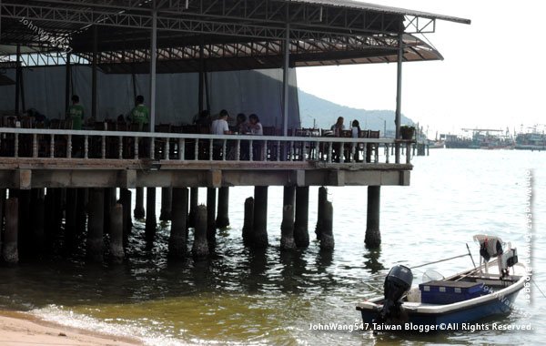 JeJuk4 Seafood Bang saray beach.jpg