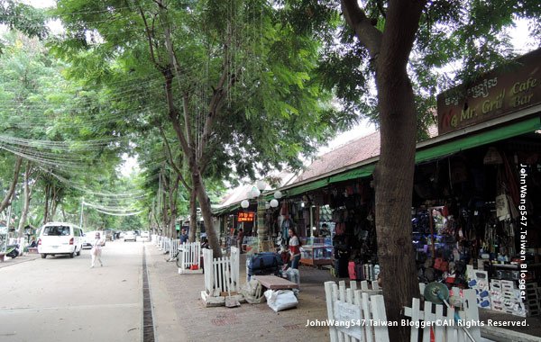 Siem Reap Art Center Night Market.jpg