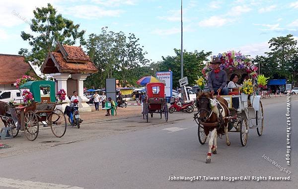 Wat Phra That Lampang Luang Lampang Horse Carriage.jpg