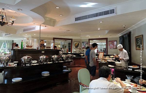 Evergreen Laurel Hotel Sathorn Bangkok breakfast2.jpg