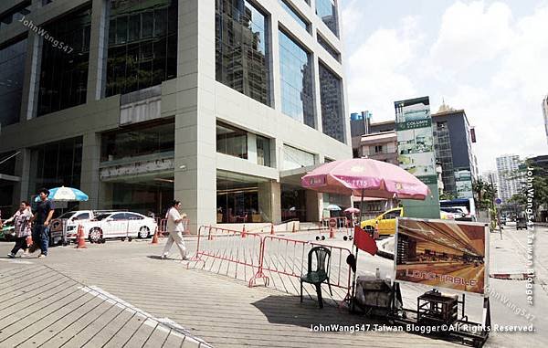 Long Table Asok Column Tower.jpg